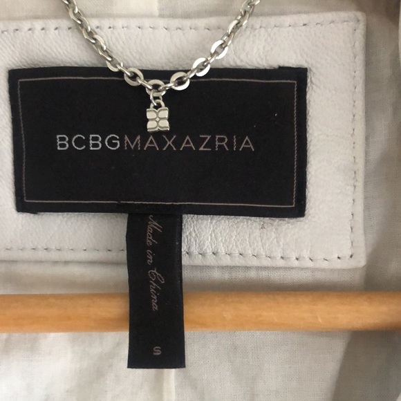 White real leather motorcycle jacket BCBG - Picture 2 of 3